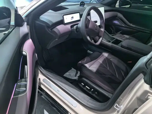 Nio ET5 — Фото автомобиля 15