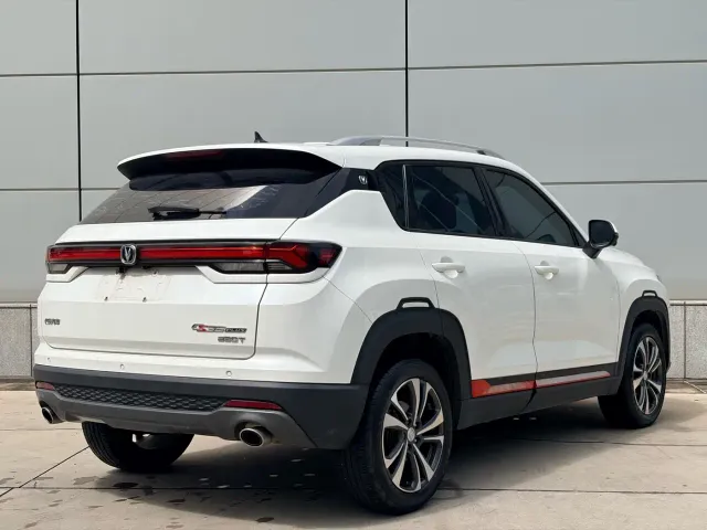 Changan CS35 Plus — Фото автомобиля 4