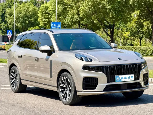 Lynk & Co 09 EM-P — Фото автомобиля 3
