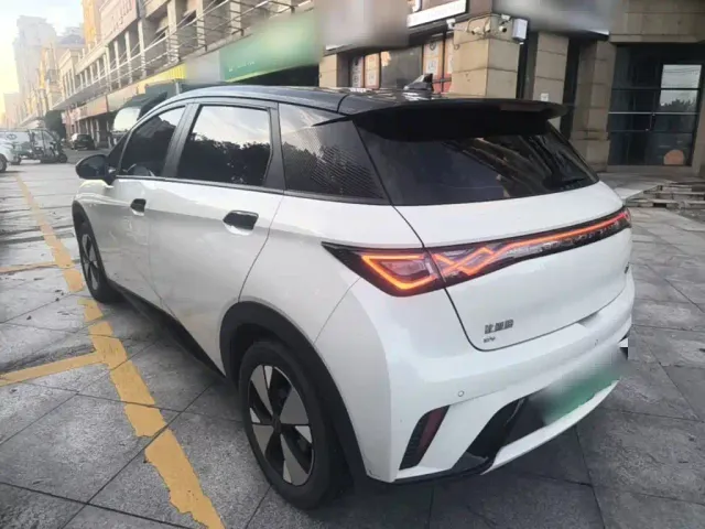BYD Dolphin — Фото автомобиля 22
