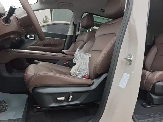 Wuling Starlight 730 — Фото автомобиля 14