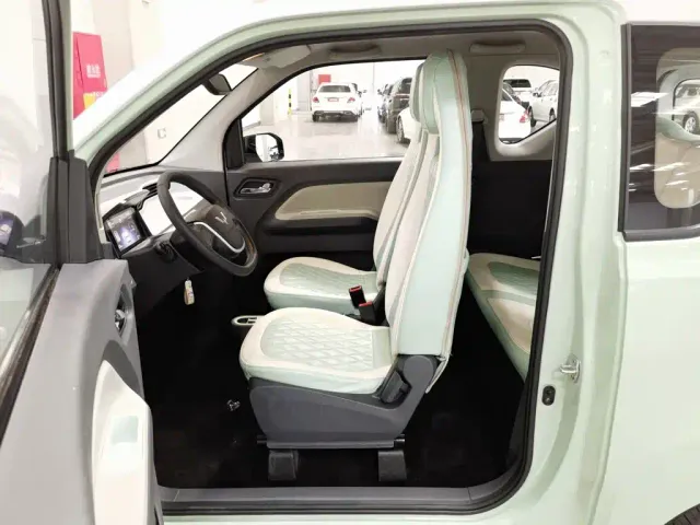 Wuling Hongguang Mini EV — Фото автомобиля 10