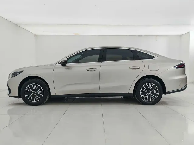 Geely Galaxy Stellar 6 — Фото автомобиля 7