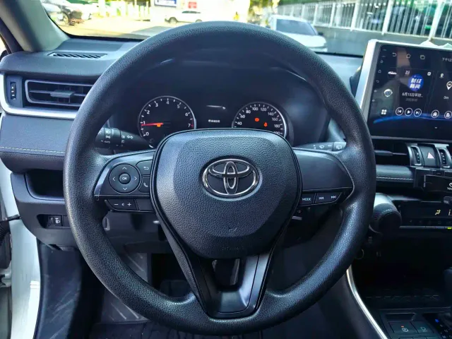 Toyota Wildlander — Фото автомобиля 3