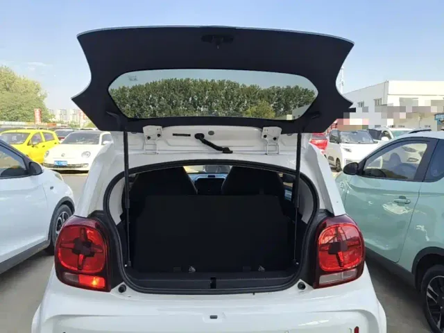 Roewe Clever — Фото автомобиля 18