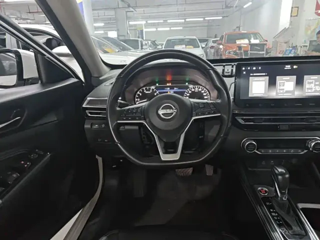 Nissan Teana — Фото автомобиля 10