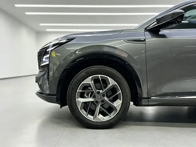 Changan CS75 Plus — Фото автомобиля 12