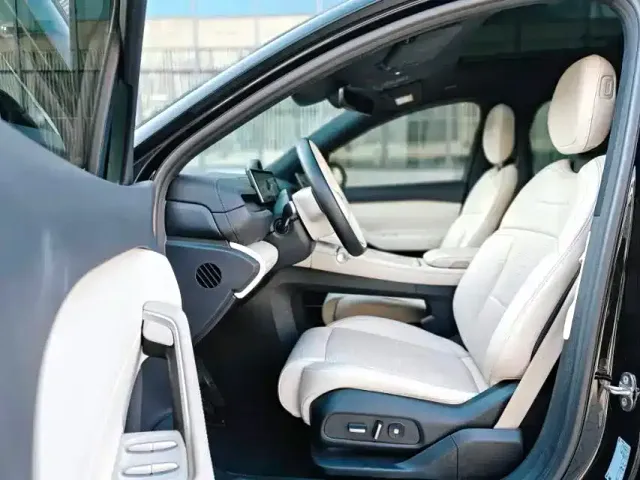 Nio ES6 — Фото автомобиля 9