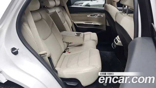 Genesis GV70 2.5T Бензин 2WD — Фото автомобиля 29