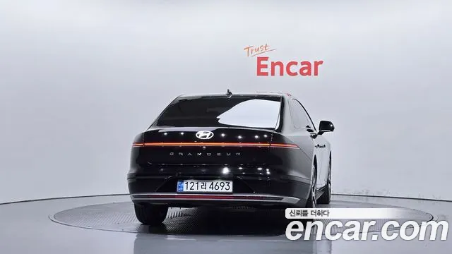Hyundai Grandeur GN7 — Фото автомобиля 4