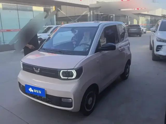 Фотография автомобиля — Wuling Hongguang Mini EV