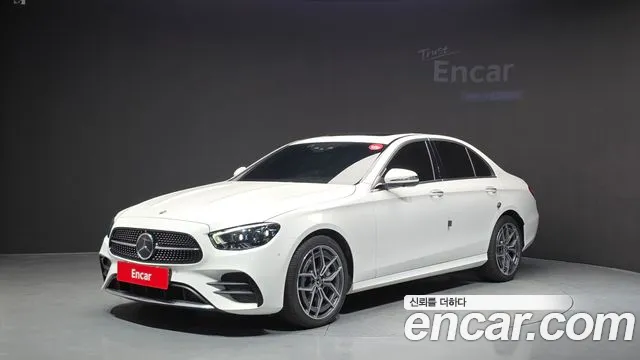 Mercedes-Benz E-Class — Фото автомобиля 8
