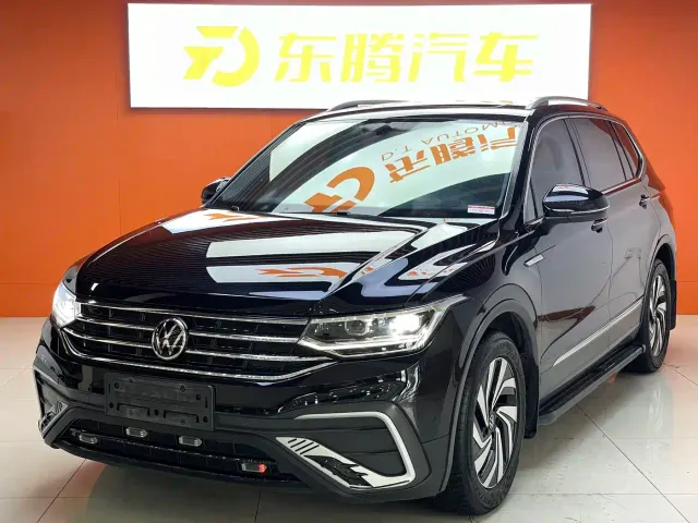 Фотография автомобиля — Volkswagen Tiguan L