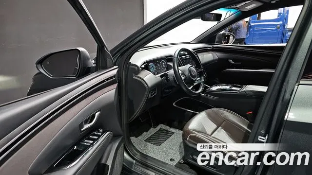 Hyundai Tucson Tucson (NX4) Бензин 1.6 турбо 2WD — Фото автомобиля 11