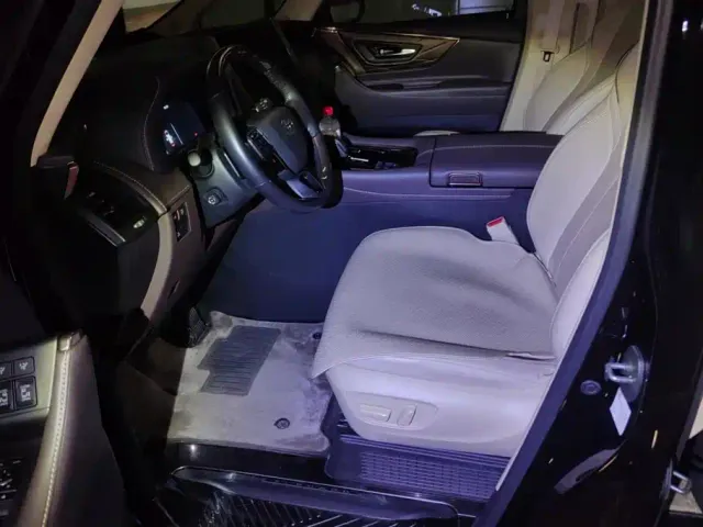 Toyota Alphard — Фото автомобиля 9