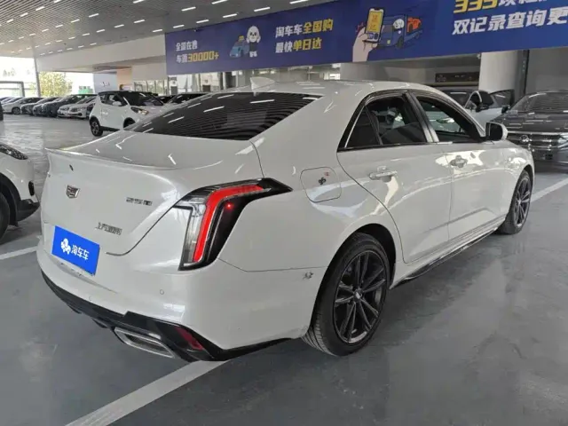 Cadillac CT4 — Фото автомобиля 3