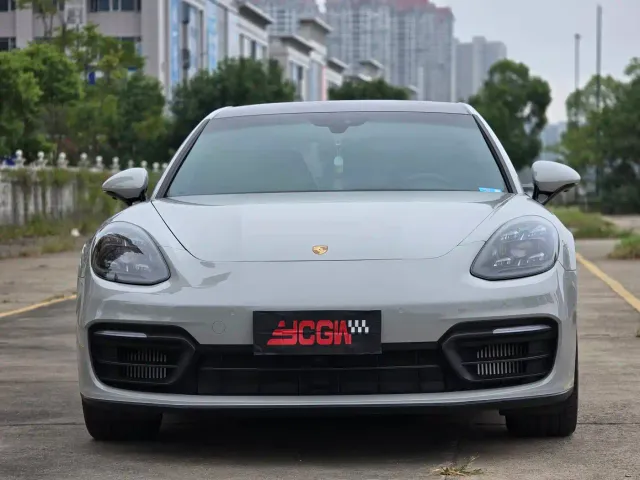 Porsche Panamera — Фото автомобиля 2