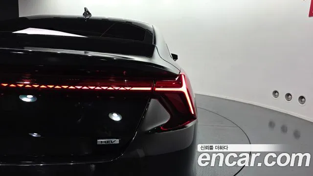 Kia K8 K8 Hybrid — Фото автомобиля 23