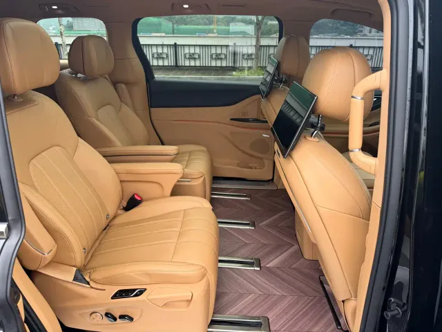 Voyah Auto Voyah Dreamer 2022 Low Carbon Edition Home — Фото автомобиля 9