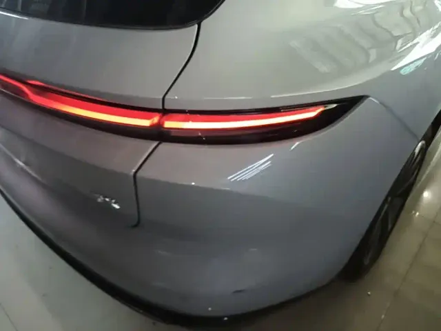 Nio ET5 Touring — Фото автомобиля 7