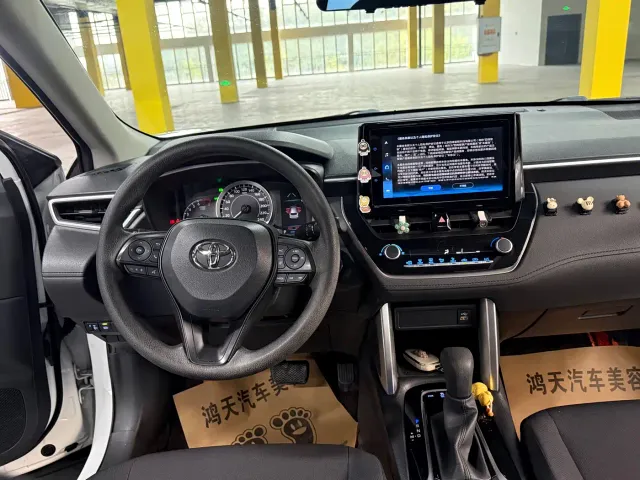 Toyota Corolla Cross — Фото автомобиля 8