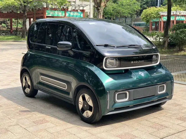 Baojun KiWi EV — Фото автомобиля 3