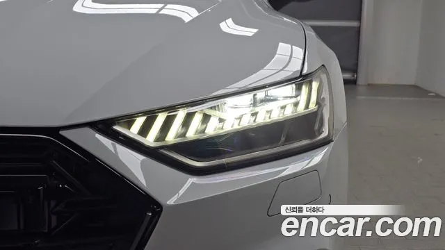 Audi A7 4K — Фото автомобиля 7