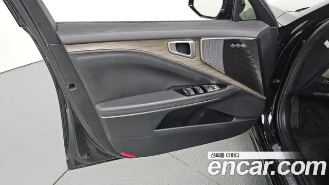 Kia K8 2.5 Бензин 2WD — Фото автомобиля 23