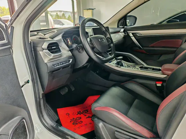Geely Binyue — Фото автомобиля 8