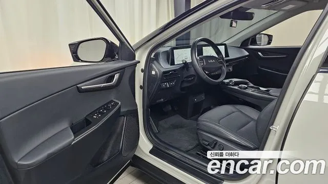 Kia EV6 — Фото автомобиля 15