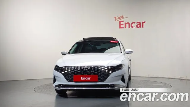 Hyundai Grandeur Grandeur (New) — Фото автомобиля 3