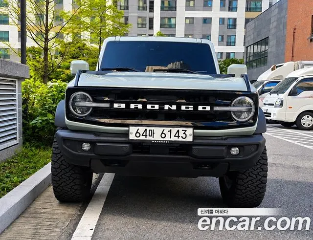 Ford Bronco Generation 6 — Фото автомобиля 2