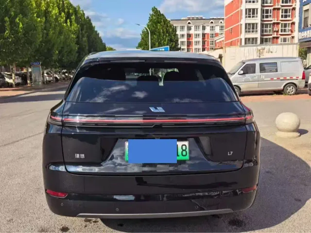 Li Auto L7 — Фото автомобиля 3