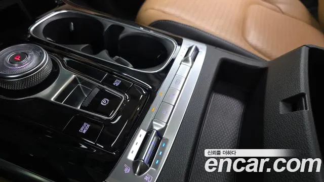 Kia Canival Carnival 4 поколение Бензин 9 мест Signature — Фото автомобиля 19