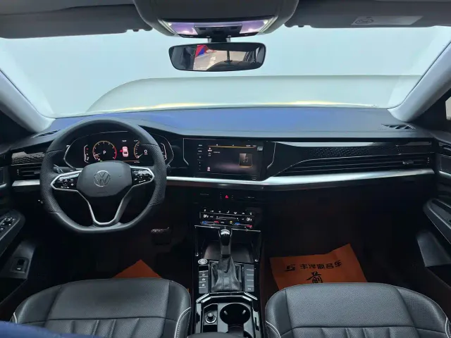 Volkswagen Passat — Фото автомобиля 8