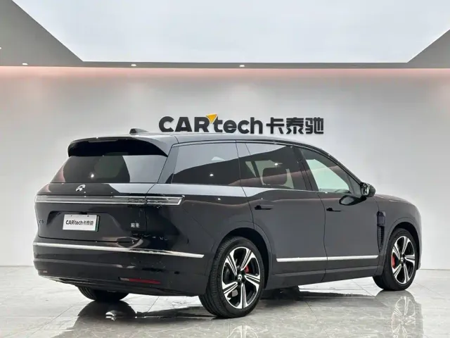 Nio ES8 — Фото автомобиля 5