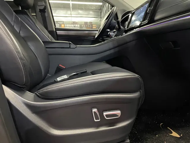 GAC Trumpchi M8 — Фото автомобиля 23