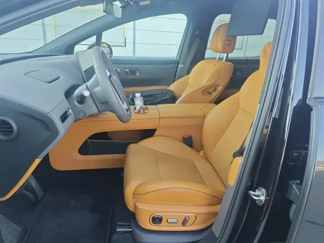 Li Auto i6 — Фото автомобиля 8