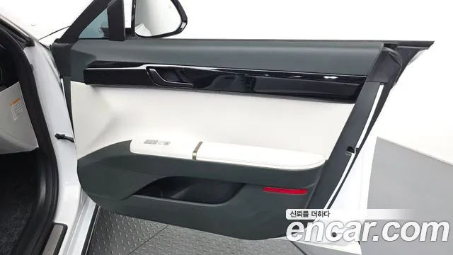 Hyundai Grandeur GN7 — Фото автомобиля 13