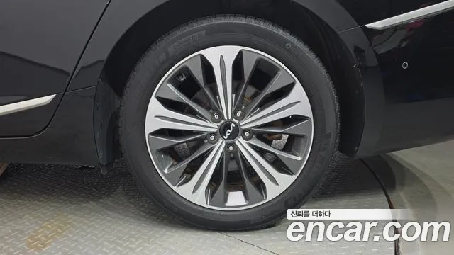 Kia K8 Signature — Фото автомобиля 19