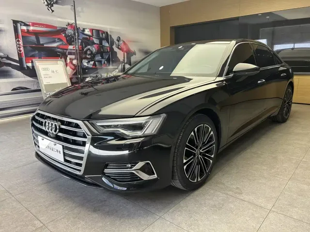 Фотография автомобиля — Audi A6L