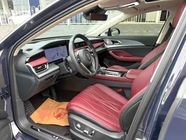 Hongqi H5 — Фото автомобиля 4