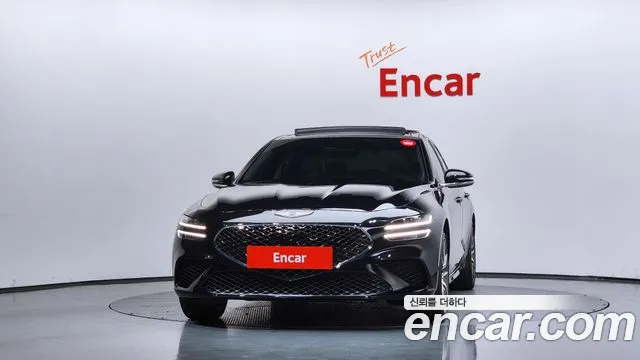 Genesis G70 Новый G70 Бензин 2.5T 4WD — Фото автомобиля 2