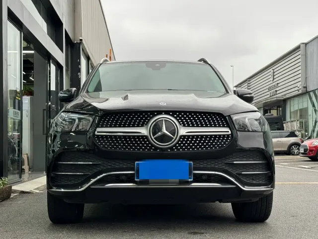 Mercedes-Benz GLE-Class — Фото автомобиля 2
