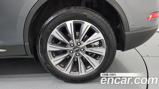 Lincoln Corsair Corsair 2.0 Reserve AWD — Фото автомобиля 17