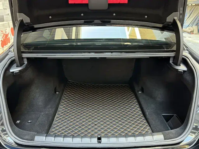 BMW 7 Series — Фото автомобиля 8