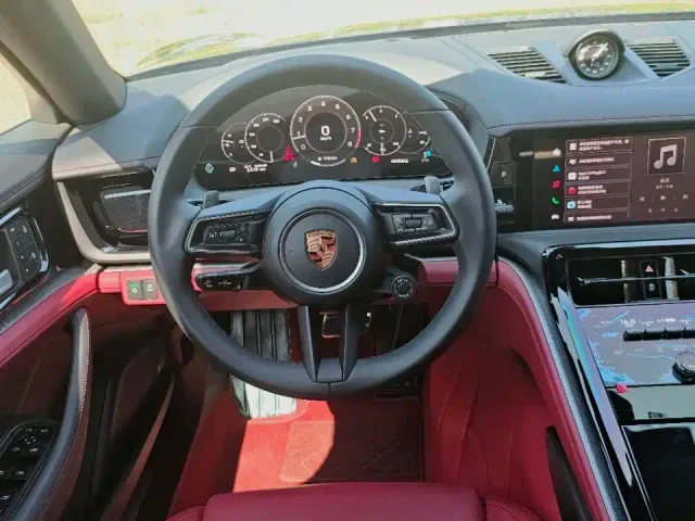 Porsche Panamera — Фото автомобиля 14