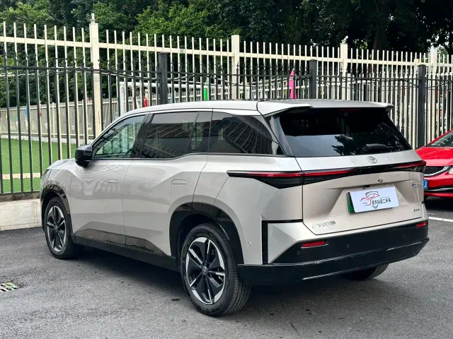 Toyota BoZhi 3X — Фото автомобиля 6