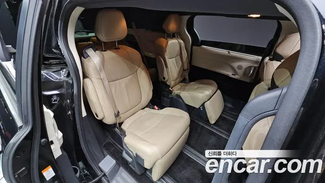Toyota Sienna 4th Gen — Фото автомобиля 18