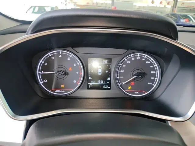 Geely Binyue — Фото автомобиля 11